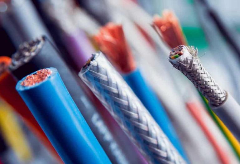 Soluciones de equipos de cables electrónicos